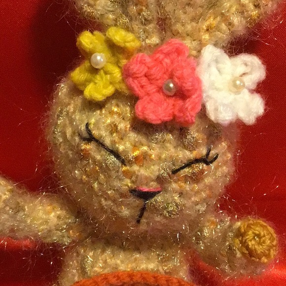 Handmade bunny amigurumi caddy - Picture 4 of 4
